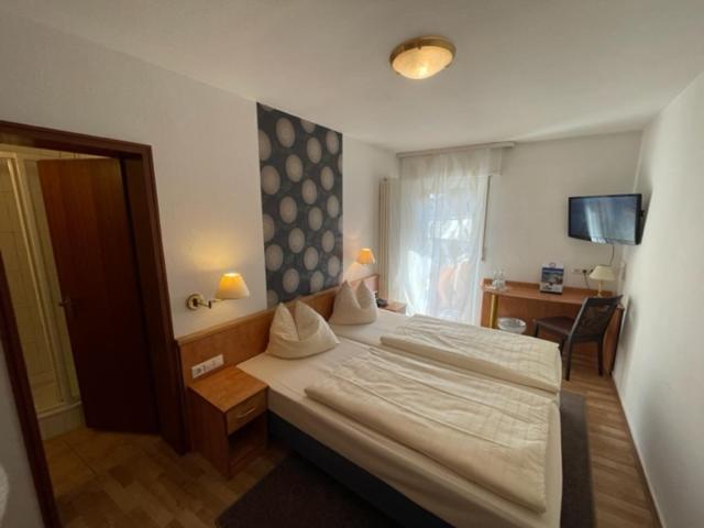 Hotel Ebnet Mutterstadt Eksteriør billede